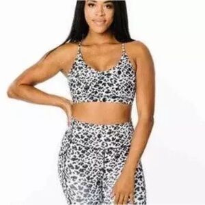 Zyia NWT Snow Leopard Brilliant Mesh Bra Size Medium